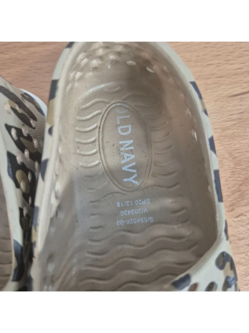 Old Navy Toddler Girls Leopard Print Slip-On Shoes Size 9‎ Rubber Casual Flats